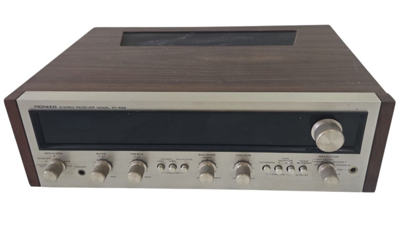 Vintage Pioneer SX-626, 20W AM/FM Receiver, 1973 gallery