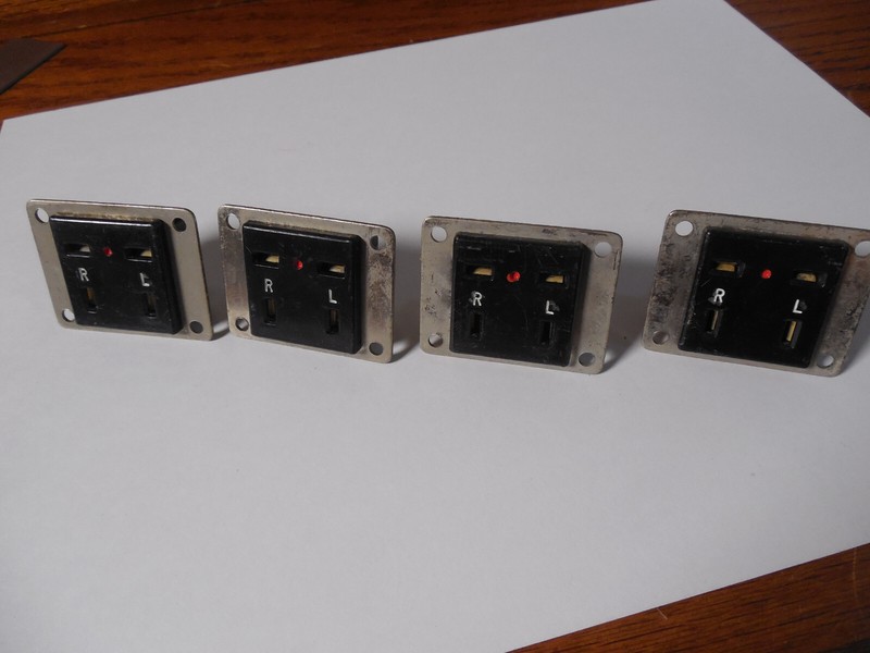 Pioneer receiver SX Speaker jacks