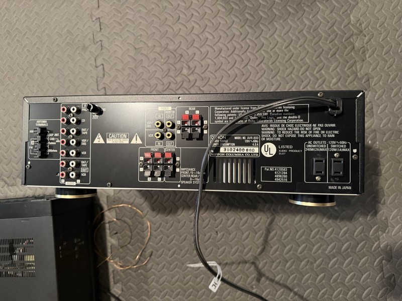 🍒 Vintage Denon AVR-800 AV Stereo Receiver working tested w/ wires gallery