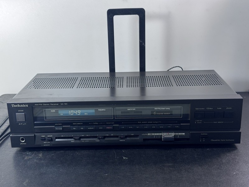 TECHNICS SA-190 Vintage AM/FM Stereo Receiver Quartz Digital Synthesizer TESTED