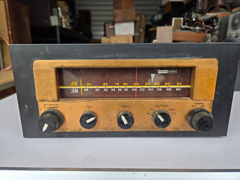 Harman Kardon D-200 Vintage Vacuum Tube Receiver - For Parts OR Repair gallery