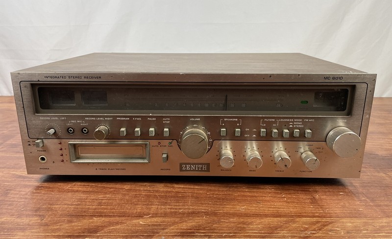 Zenith Integrated Stereo Receiver MC6010 Eight Track Tabletop 8 for Parts