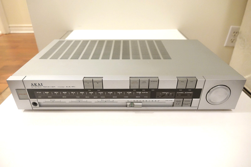 Akai AA-R1 HiFi Tuner Stereo Receiver READ