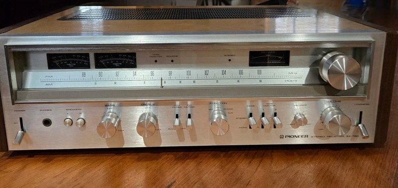 Vintage Stereo Receivers