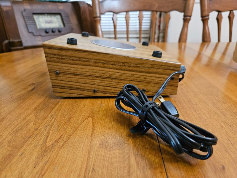 VTG Royce Model 2-050A Heavy duty Regulated Power Supply 12 Volt 3 Ampere JAPAN gallery