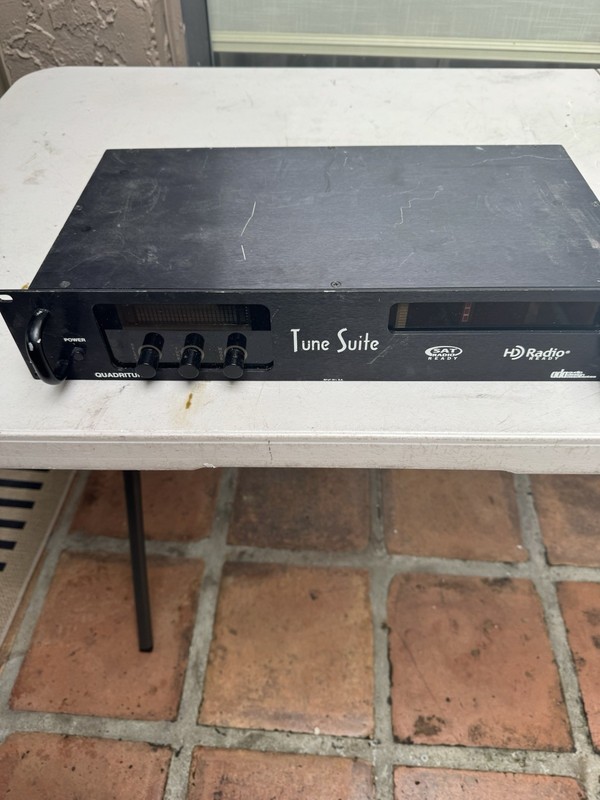 audio design associates ada Three radio AM/FM tuner stereo good gallery