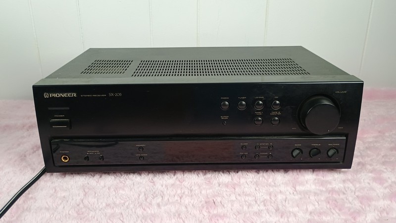 Pioneer Stereo Receiver Vintage SX-205 Tested Working