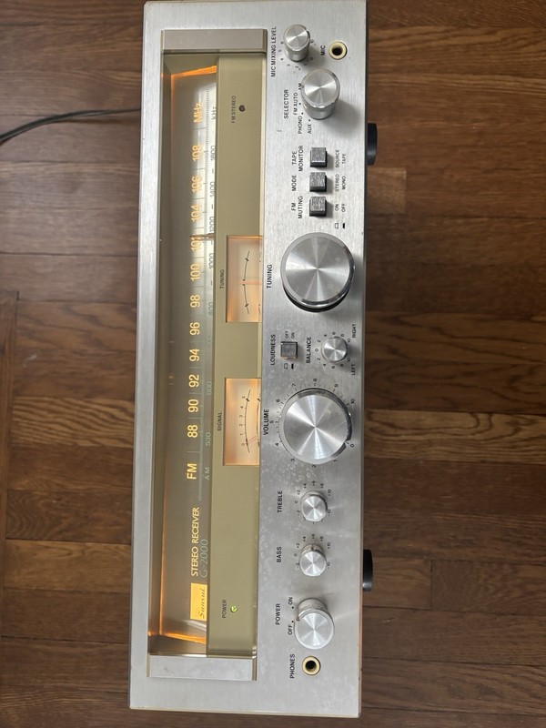 Vintage Sansui G-2000 Stereo Receiver – Classic Silver Face – Tested AND Works