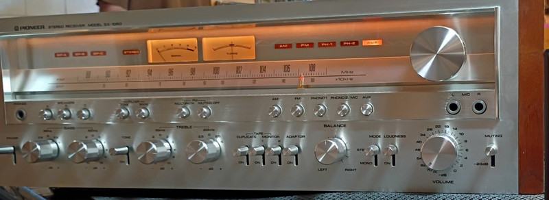 Pioneer SX-1050 - Recently Serviced - Pristine, See Details! gallery