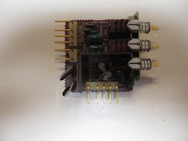SASUI G9000/G901 STEREO RECEIVER LOUDNESS & FILTER CIRCUIT BOARD F2803 gallery