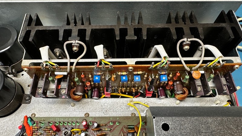 Pioneer SX-838 AM/FM 50 WPC Stereo Receiver With Full Restoration Kit Installed gallery