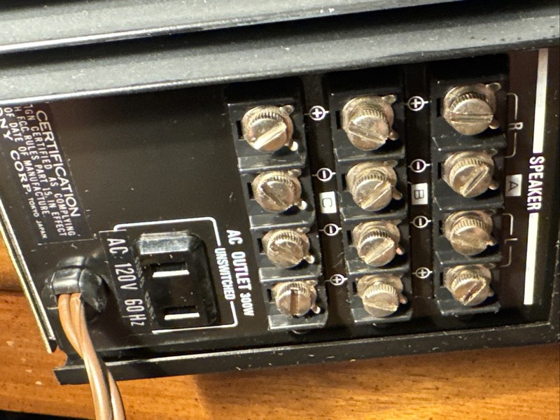 Sony STR-7055 Vintage AM/FM Stereo Receiver TESTED gallery