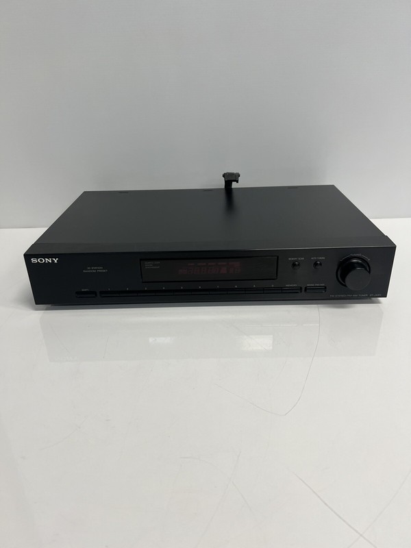 Sony ST-JX311 Quartz Lock 30-Preset FM Stereo/AM-FM Tuner