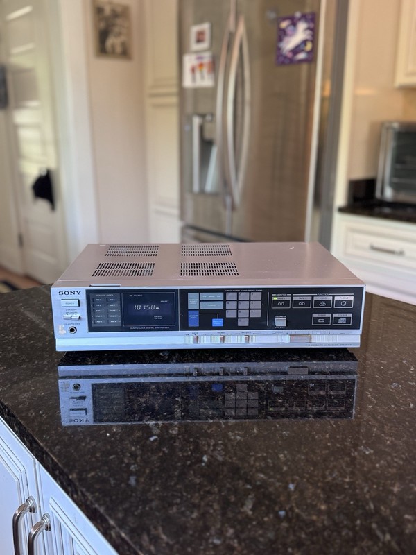 Vintage Sony STR-AV330 FM/AM Retro Stereo Receiver - Tested & Works Well gallery
