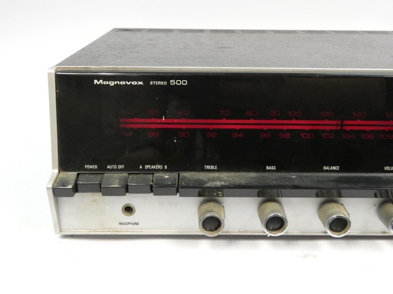Vintage Magnavox Stereo 500 AM/FM Receiver Amplifier – Solid State gallery