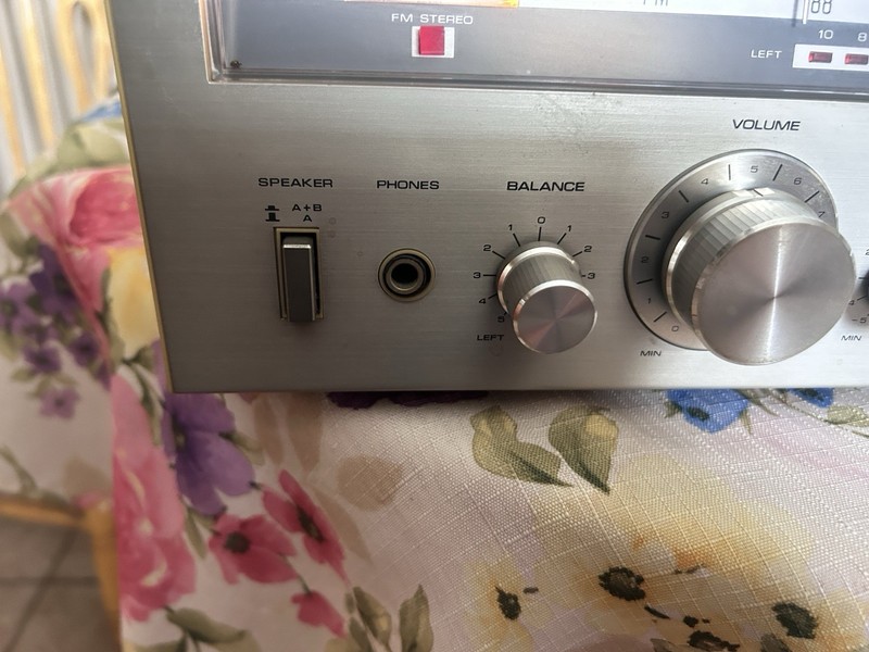 Vintage SOUNDESIGN Stereo Radio Receiver Am/fm Player Wood Grain Retro VIDEO gallery
