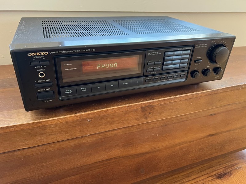 Vintage Onkyo TX-902 Stereo Receiver