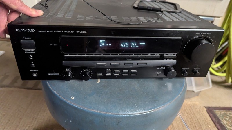 Vintage Kenwood KR-V6050 Audio Video Stereo Receiver WORKS PERFECTLY