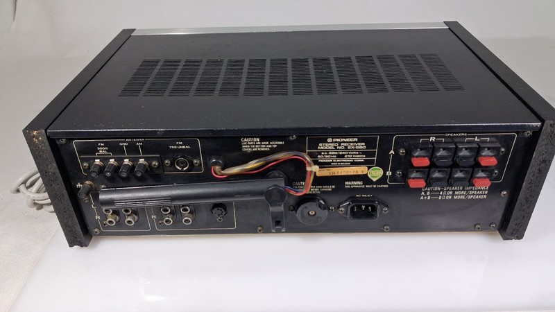 PIONEER SX-590 VINTAGE STEREO RECEIVER gallery
