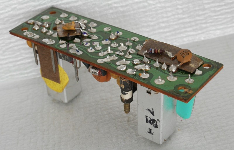 Fisher 390 Receiver Part : AM RF PCB Board ( P2026 ) gallery