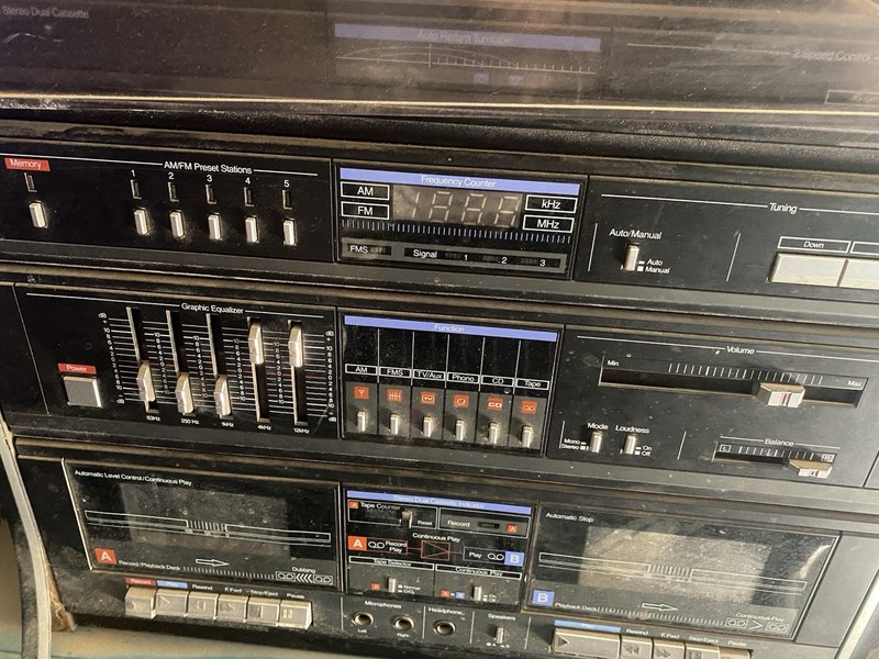 soundesign stereo Dual Cassette 8 Track And Turntable gallery