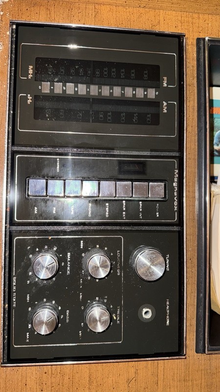 Magnavox Vintage Stereo Console Receiver Cabinet w/ Built-In Tuner PF5724 gallery