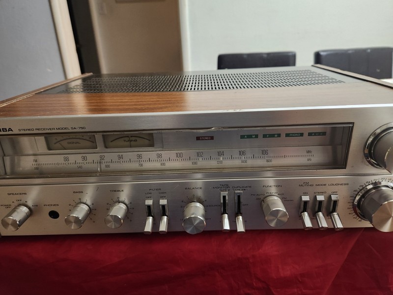 Toshiba SA-750 Stereo Receiver gallery