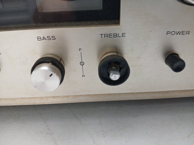 Realistic QTA-753 Four Channel Stereomax Receiver Model 31-4015 gallery