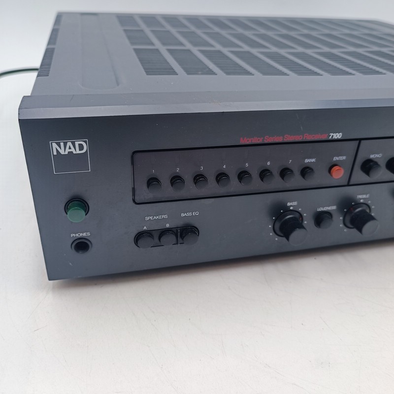NAD Electronics 7100 Monitor Series Am-Fm Stereo Receiver 2x 50W 50hz 220V gallery