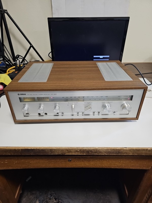 Yamaha CR-620 Natural Sound Stereo Receiver gallery