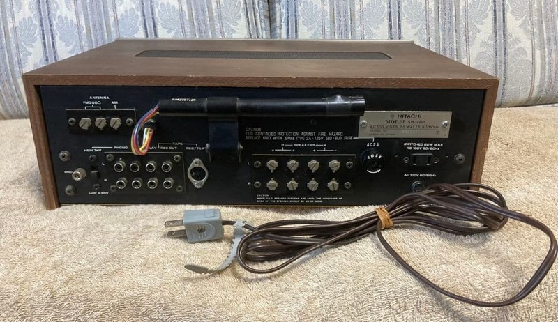 Vintage Lo-D Hitachi SR-400 AM/FM Stereo Receiver Amplifier Wood Case Working gallery