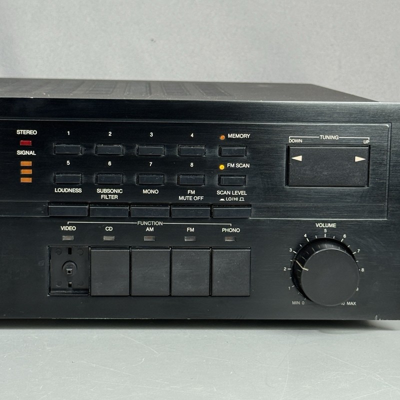 Vintage Vector Research VRX-7100 Quartz Synthesized Stereo Receiver - Tested gallery