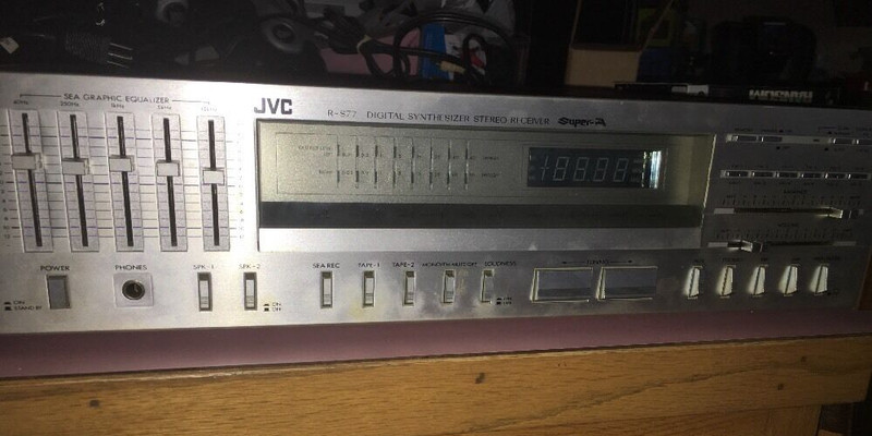 JVC R-S77 – Stereo Receiver