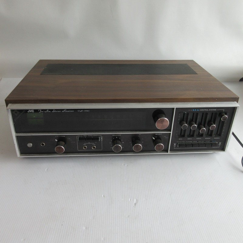 VTG JVC FM-AM Stereo Receiver VR-5541 Japan Powers up – UNTESTED as is