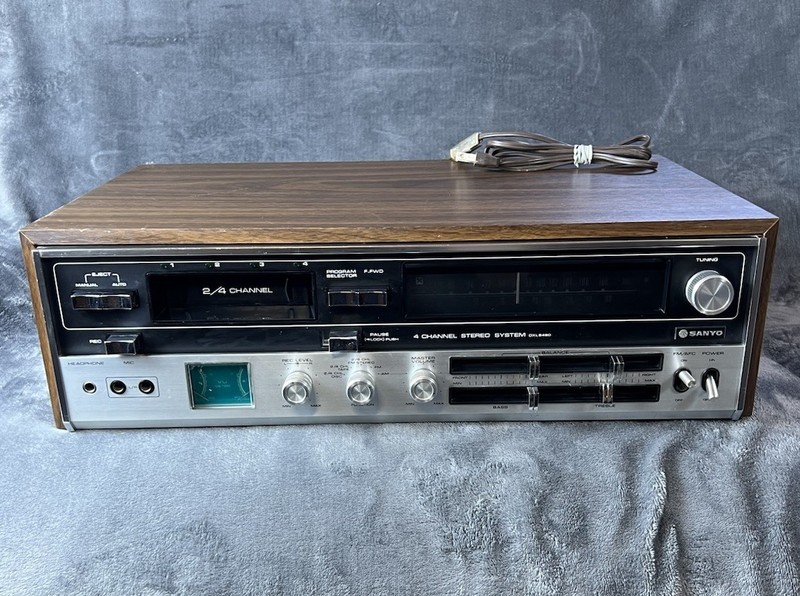Vintage Sanyo DXL5490 4 Channel Stereo System AM/FM 8 Track Receiver TESTED