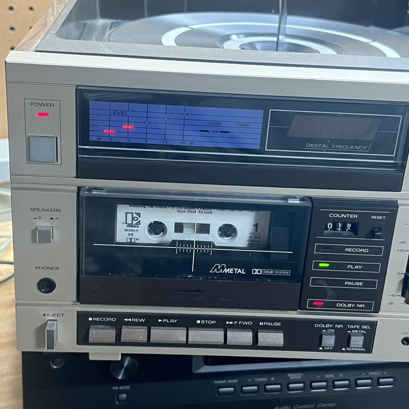 Rare Vintage Fisher MC-730 Audio Component System Record Tape Radio For Parts gallery