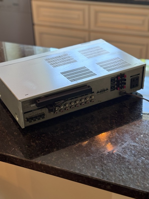 Vintage Sony STR-AV330 FM/AM Retro Stereo Receiver - Tested & Works Well gallery