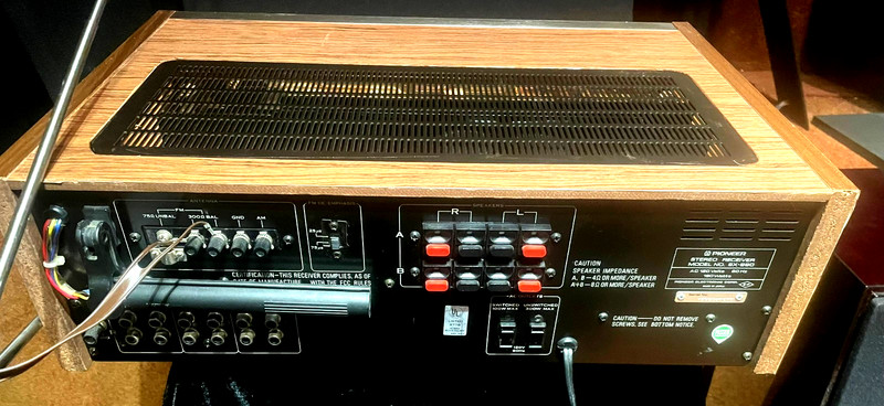 Vintage Pioneer SX-880 Stereo Receiver at 60 Watts RMS X 2/8 ohms gallery