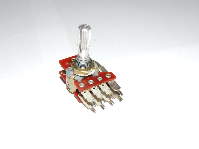 Yamaha CR-1020 Rotary Variable Resistor Bass/Presence/Treble Switch HS41056