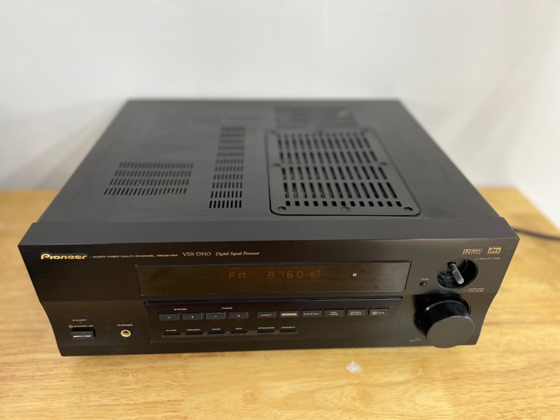 Pioneer VSX-D510 Receiver - Powers On, Untested Audio, Dent & Missing Knob AS-IS gallery