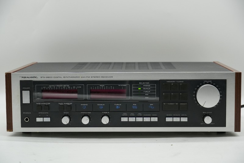 Realistic AM/FM Stereo Receiver (STA-2600)
