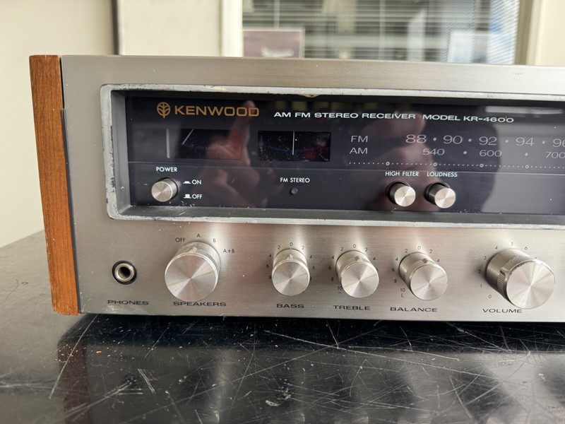 Vintage Kenwood KR-4600, 30W 120V/240V AM/FM Stereo Receiver 1977 - READ gallery
