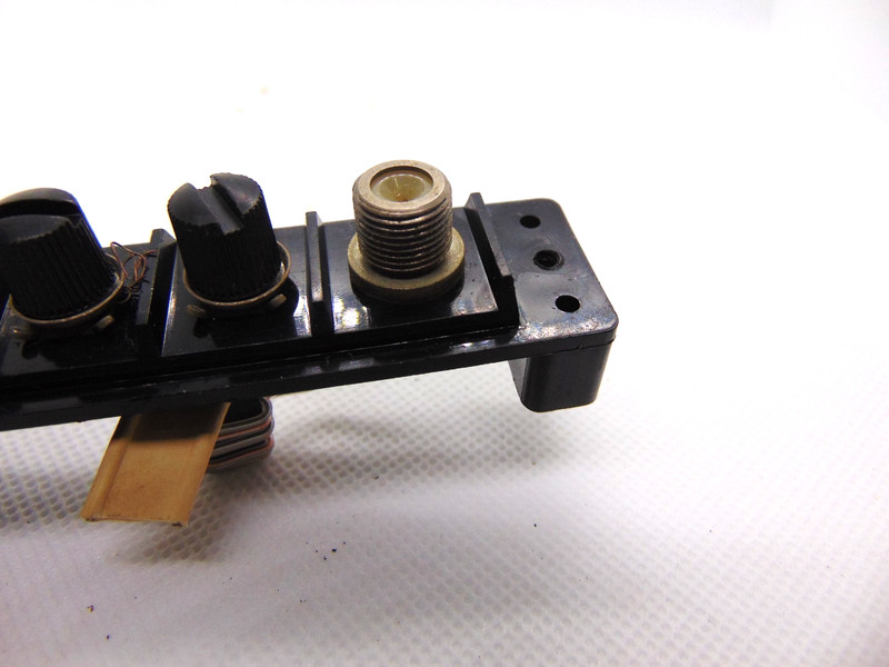 Marantz 2238B 2238 b Vintage Stereo Receiver Replacement Part Antenna Block Hook gallery