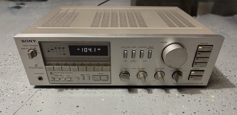 SONY STR-V55 STEREO RECEIVER With MM/MC PHONO