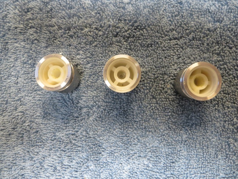 SANSUI STEREO RECEIVER 7070/80809090/9090DB/990DB BASS,MID,TREBLE KNOBS SET OF 3 gallery
