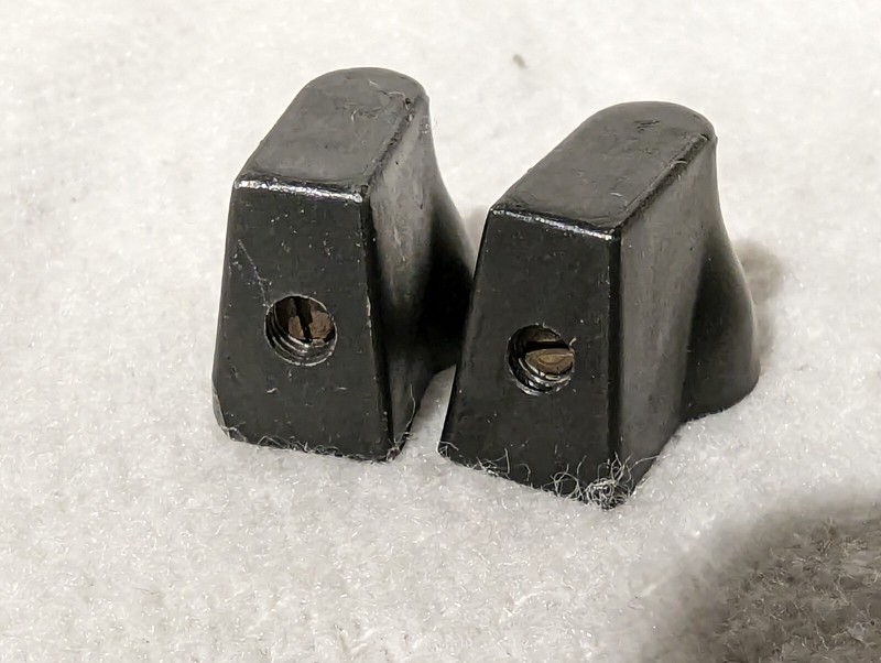 Vintage Pair of Bakelite Chicken Head Selector Knobs Brass Screw Insert Thin Lip gallery