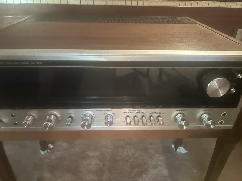 Pioneer SX 1010 receiver professionally serviced EX cond original box PU Only gallery