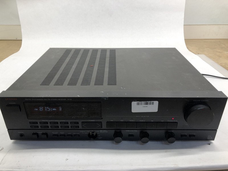 Luxman Digital Synthesized AM/FM Stereo Receiver – R-114