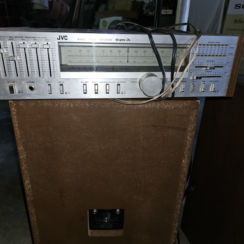 JVC R-S33 AM/FM STEREO RECEIVER SUPER A EQUALIZER Working Condition