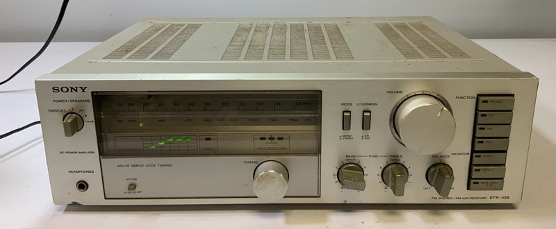 Sony STR-V25 Vintage FM Stereo/ FM-AM Receiver Amplifier, O2D